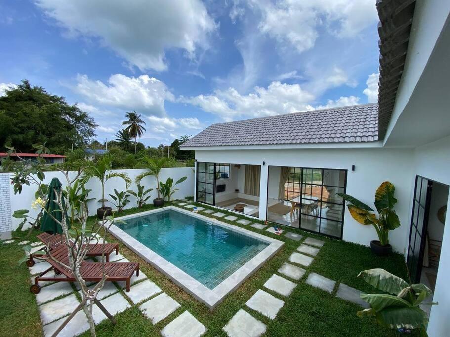 Allure Villa Cempaka Private Pool Kuantan Bagian luar foto